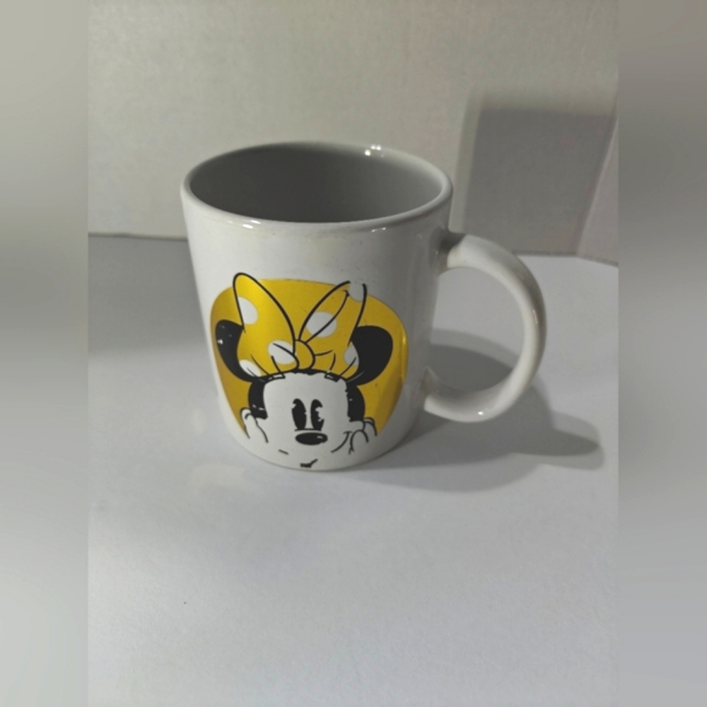 Disney Galerie Minnie Mouse Coffee Cup Mug White & Gold